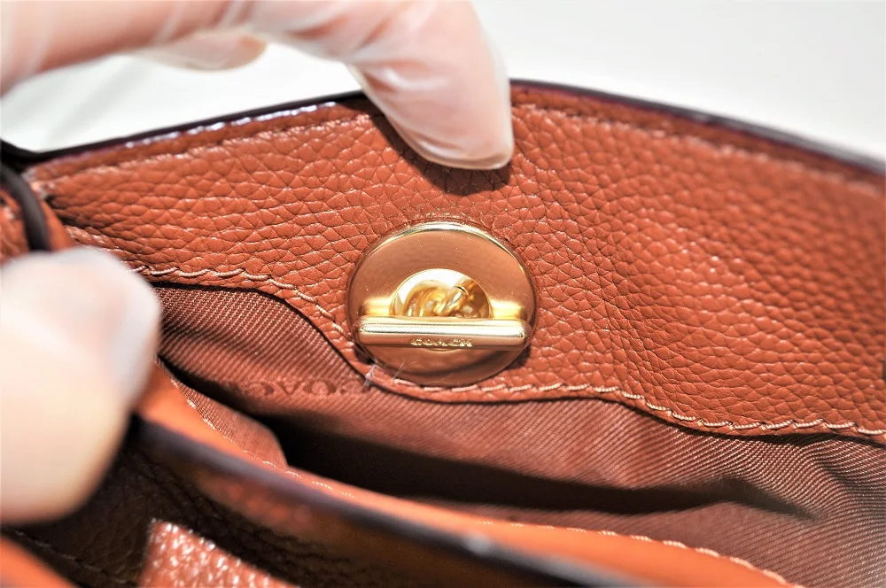 Coach Turnlock Chain Tote 27 из полированной галька кожи(1941 седло/золото) роскошные сумки для женщин сумки дизайнер от Coach