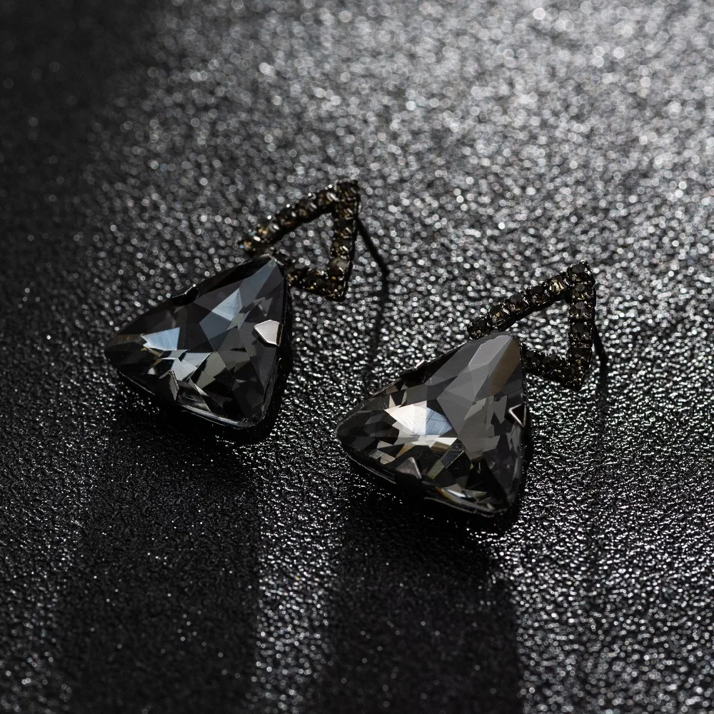 Женские серьги-капельки большие геометрические треугольные серьги со стразами |