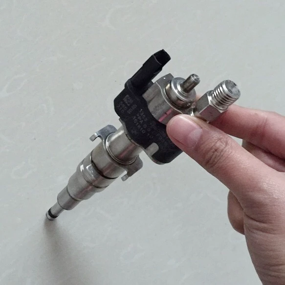 parts OE No 13538616079 13537585261 fuel injector 13 53 7 585 261 OEM 8 616 079 | Автомобили и мотоциклы