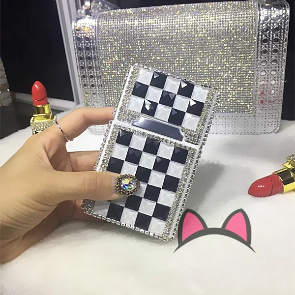 Black And White Зарядка через usb Зажигалка с кристаллами и бриллиантами Магнитный портсигар MS 20 упаковок сигарет ветрозащитный металлический многофункциональный набор подарок для влюбленных - Цвет: Black And White
