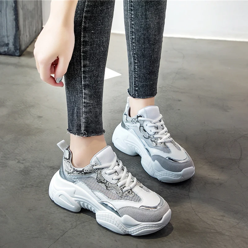 Брендовая кожаная обувь для женщин коллекция 2020 года сезон осень Новинка на