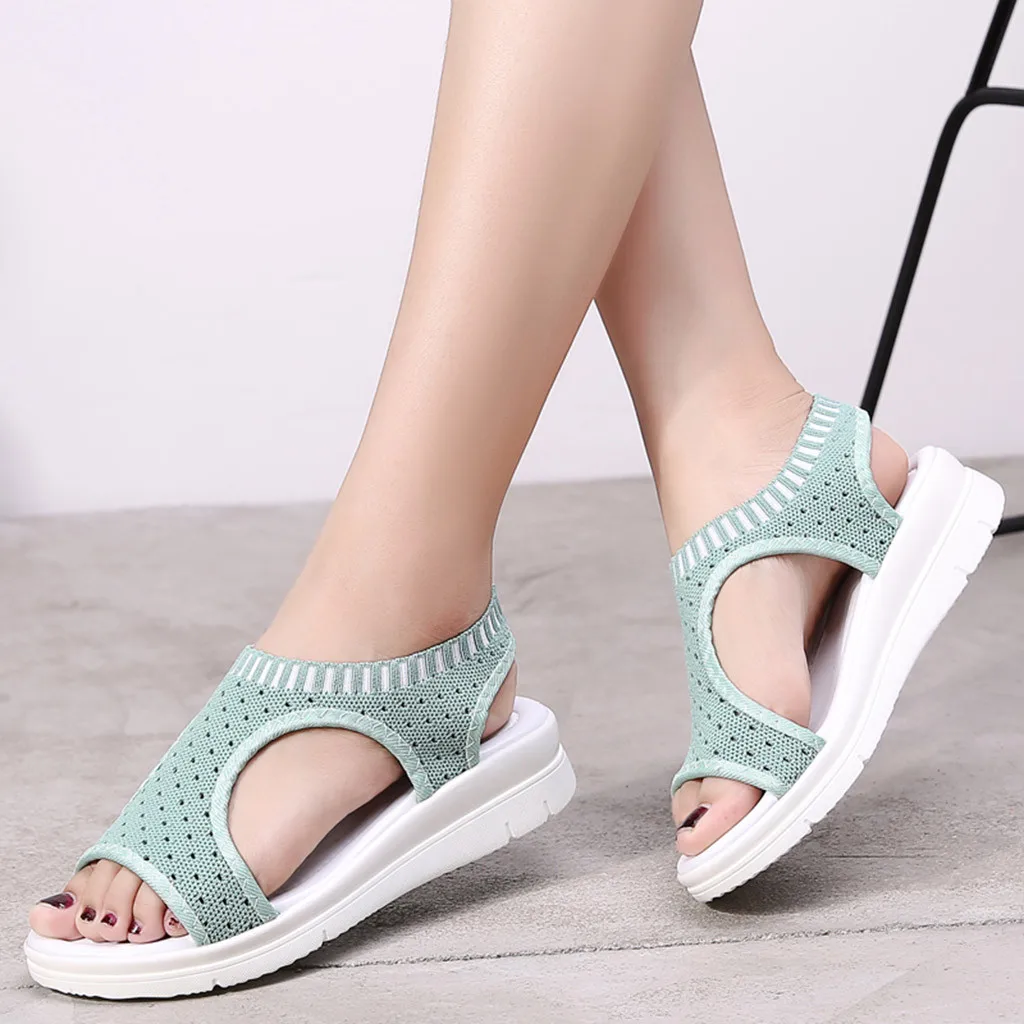 Сандалии женские на плоской подошве удобные босоножки танкетке без застежки