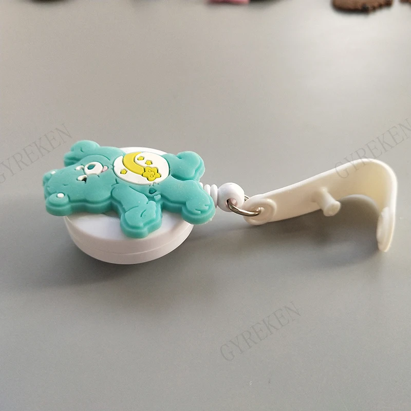 40 шт./лот Мини Kawaii раскладной держатель для бейджа высокого качества акриловый мультфильм значок медсестры держатель катушки Pull ID карты бейдж держатель K043