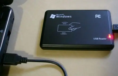 

USB-устройство чтения карт 125 кГц, устройство чтения RFID, USB Настольный диспенсер для карт, чтение 10-значных подключений, воспроизведение без др...