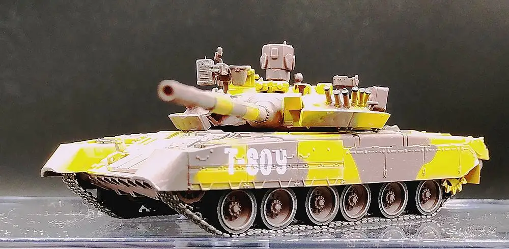 Русский T-80UM1 в VTTV Омске 1/72 без литья под давлением модель готового танка