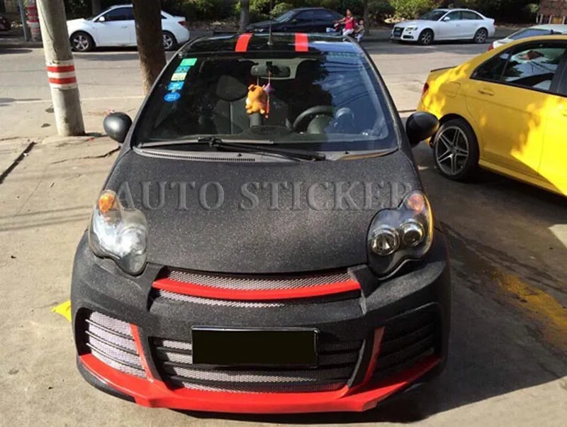 Черная глянцевая пленка со сверкающим эффектом "бриллиант". Гибкая и матовая наклейка на автомобиль размером 10/20/30/40/50 х 152 см с технологией "безвоздушного" нанесения.