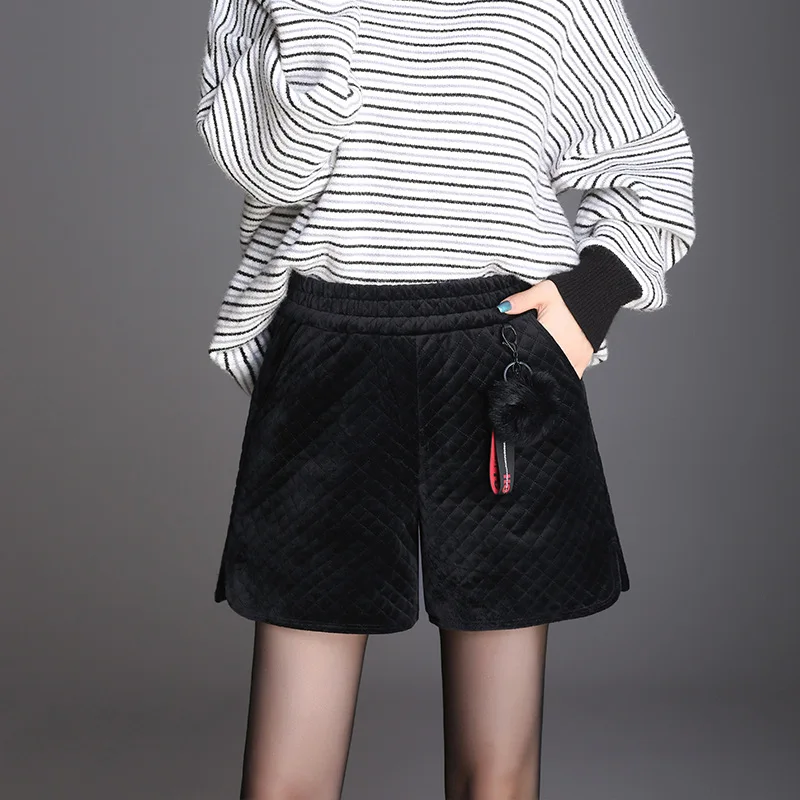Women's Golden Velvet Thickened Shorts Loose Waist Fashion Warm Pocket Leisure | Женская одежда