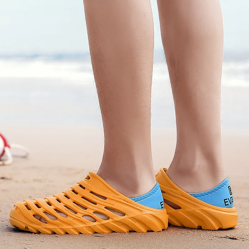 Orange Kakaforsa Summer Men Beach Sandals Man Hollow Outdoor Beach Slippers Slip On Garden Clogs Flip Flops Outdoor Sandals - Цвет: Orange