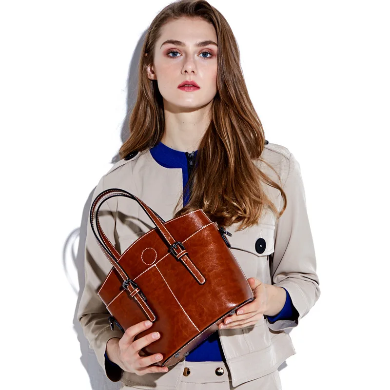 Женская сумка-мессенджер из натуральной воловьей кожи | Багаж и сумки