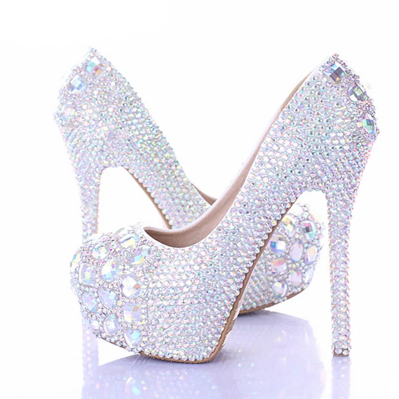 Красивые туфли на шпильках для невесты строгие роскошные блестящие свадебные с