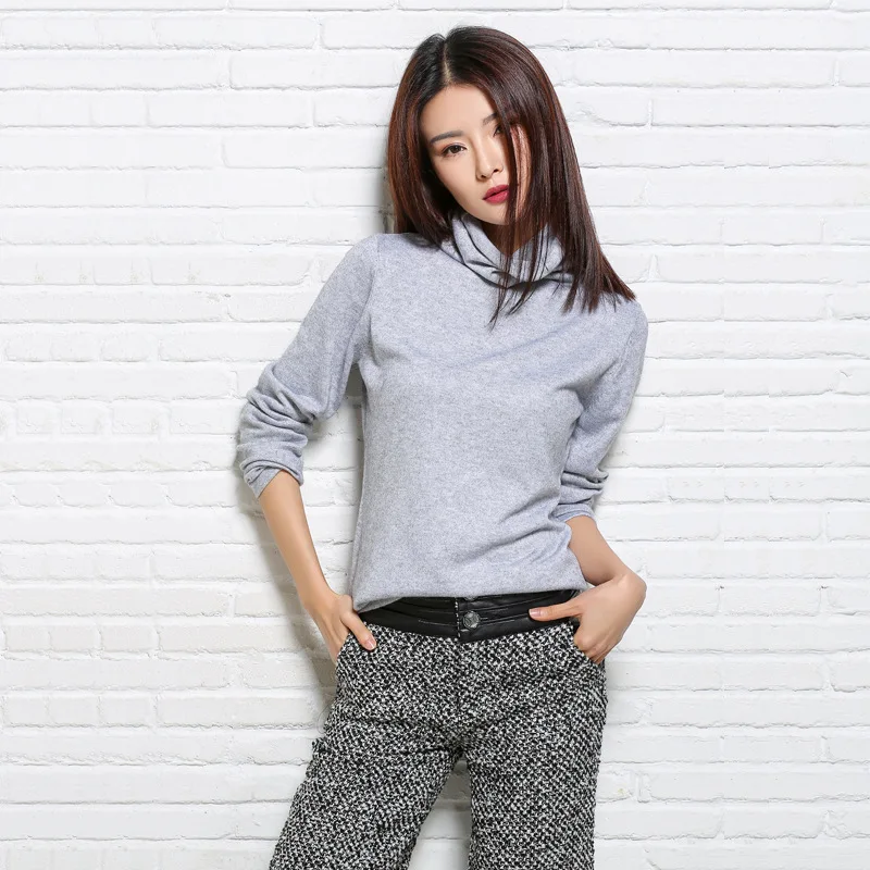 New 2017 Autumn-Winter Female Sweater Fashionable elegant cashmere sweater in solid color with long sleeves and high collar | Женская