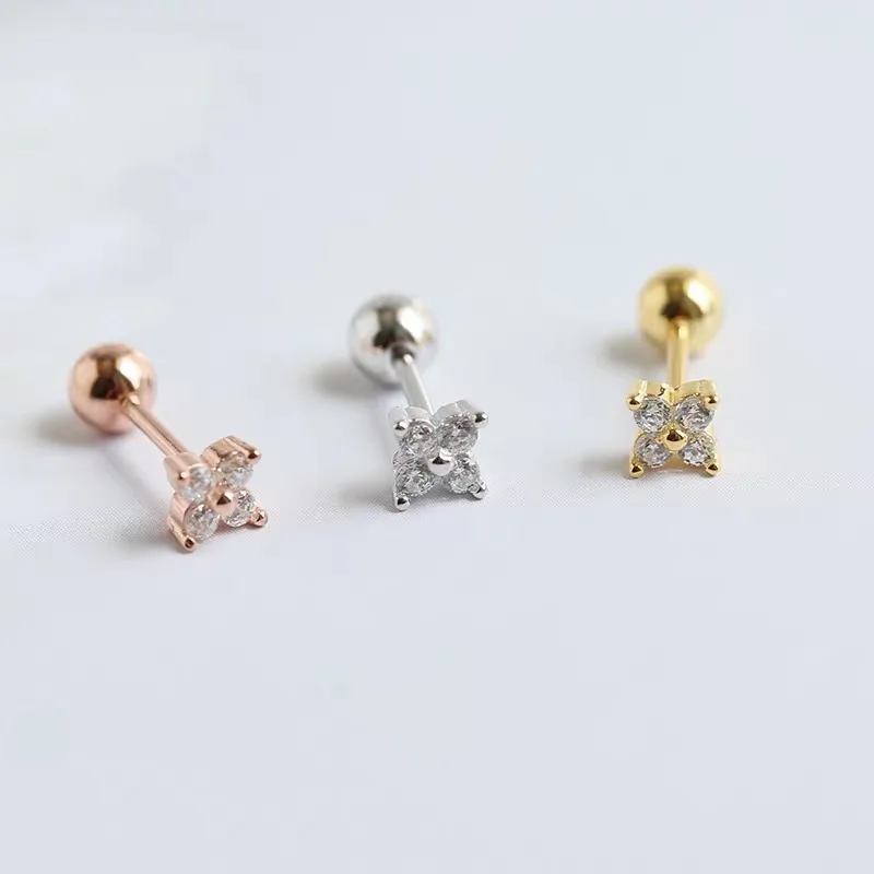Серьги гвоздики с цирконом Saturn маленькие серьги в виде цветка простые из