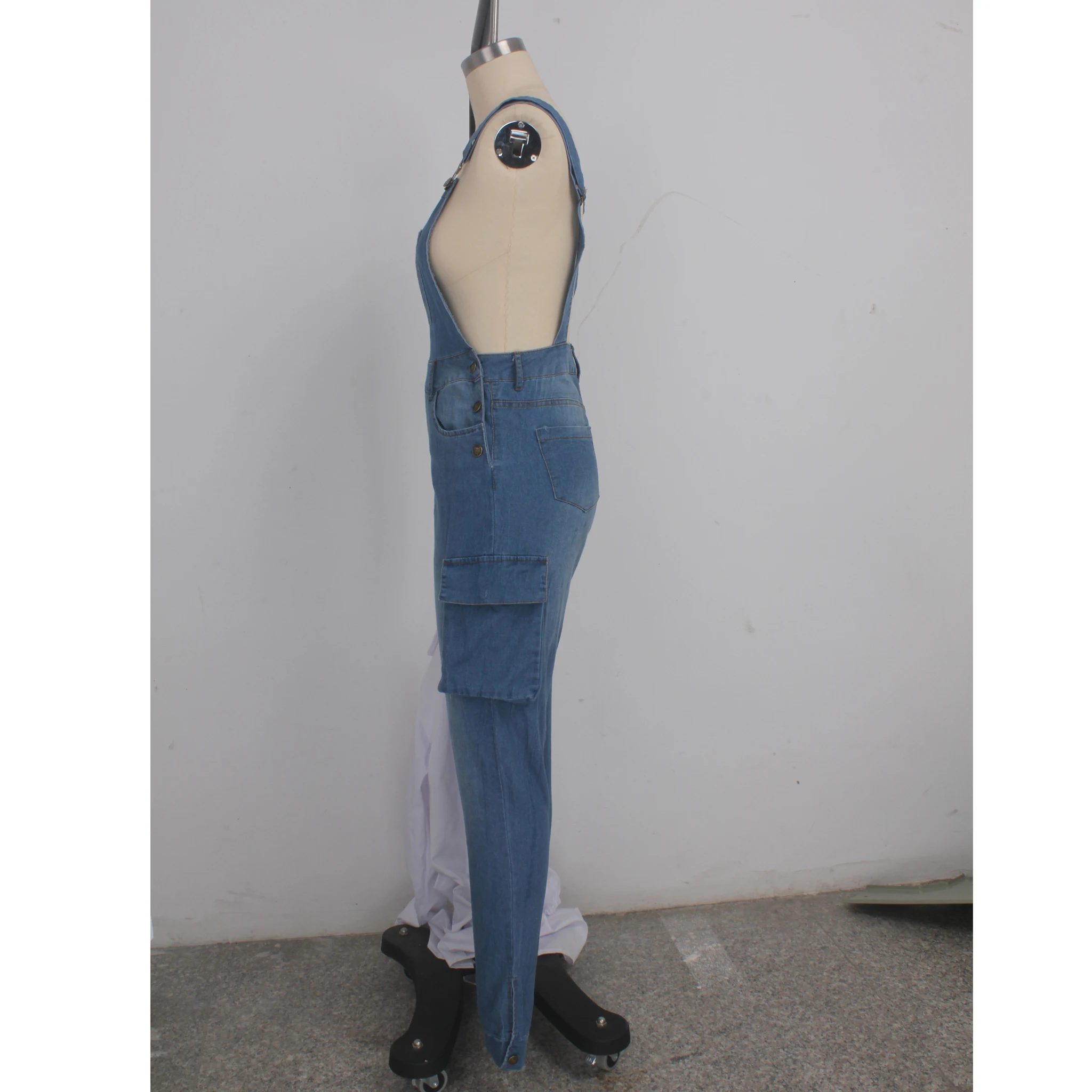 Женский светильник легающий джинсовый комбинезон с боковым карманом - купить по