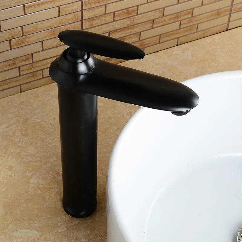 Современный черный латунный кран для раковины ванной комнаты на бортике с одной