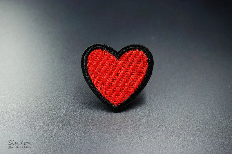 Сердце(Размер: 4,0X4,2 см) DIY железная нашивка вышитая аппликация, этикетка для шитья одежды наклейки аксессуары для одежды значок