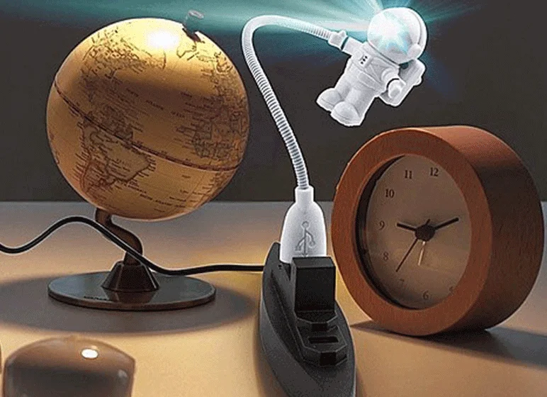 Прикольный Астронавт USB гаджет космонавт светодиодный светильник регулируемый