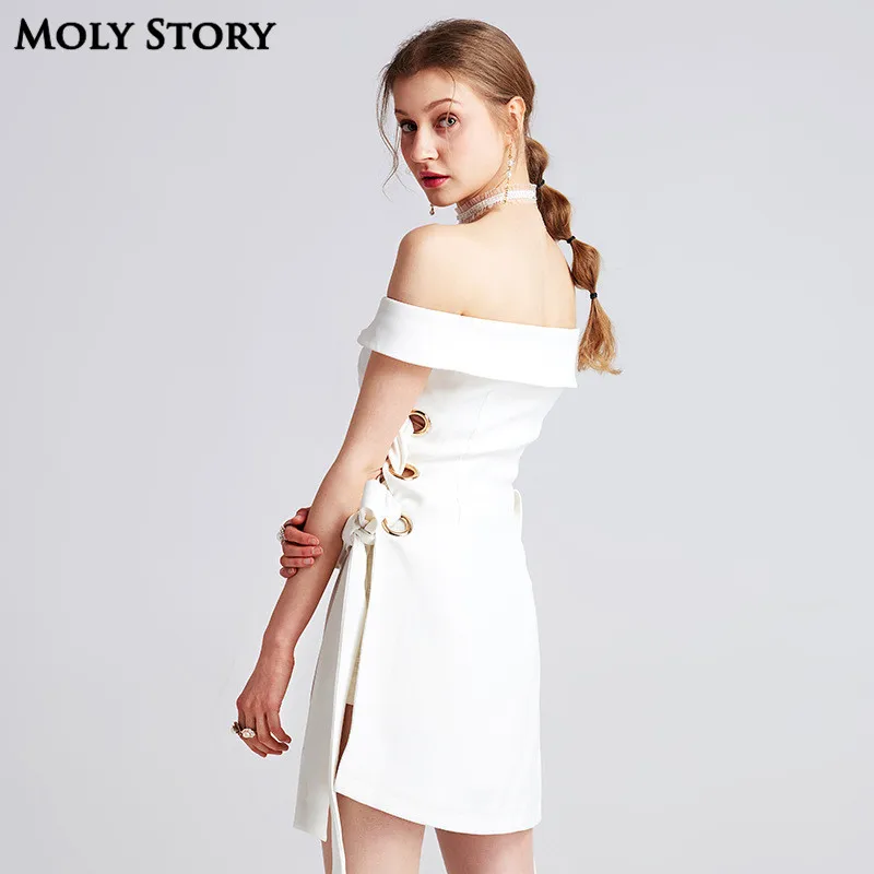 Супер! Женское мини платье без бретелек белое на шнуровке с бантом и лентой