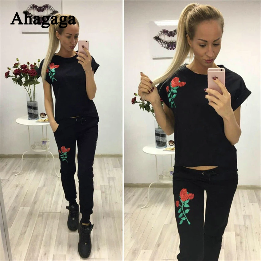 Ahagaga 2019 летний спортивный костюм наборы женские костюмы цветочные Вышитые Фитнес