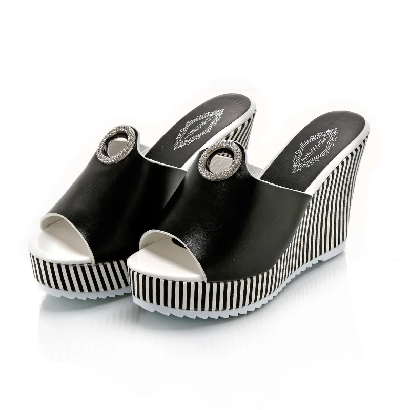 Летняя женская обувь Банные шлепанцы на платформе Пляжные сланцы танкетке