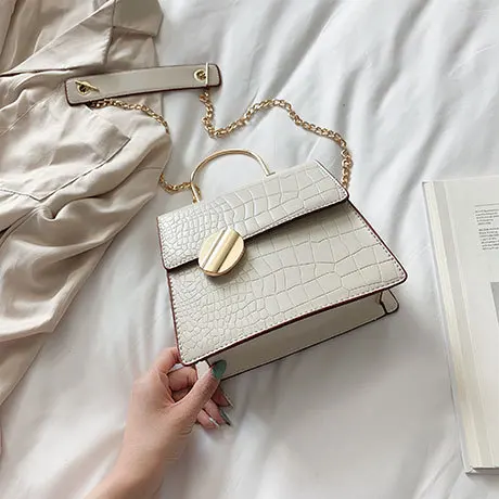 Маленькая квадратная сумка с цепочкой новинка 2019 Корейская версия простая через