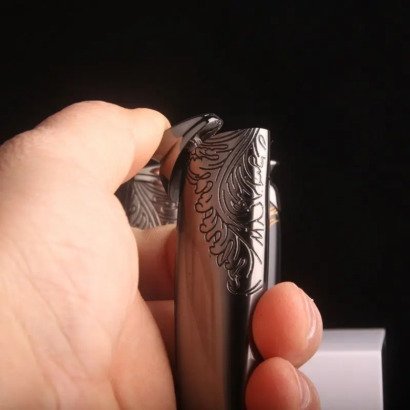 Металлическая ветрозащитная фонарь жигалка для сигарет с подарочной коробкой |