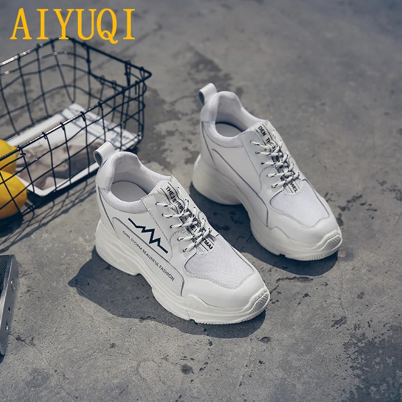 AIYUQI; женская повседневная обувь; Новинка года; сезон весна; женские лоферы из натуральной кожи; женские белые кроссовки на платформе с кружевом