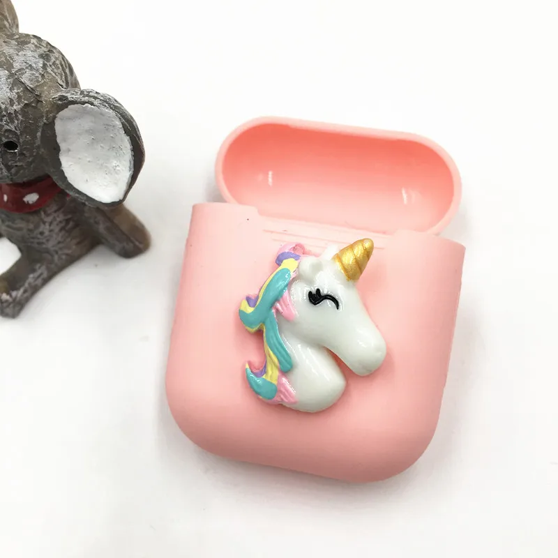 Силиконовый чехол для наушников Apple Airpods с единорогом противоударный AirPods