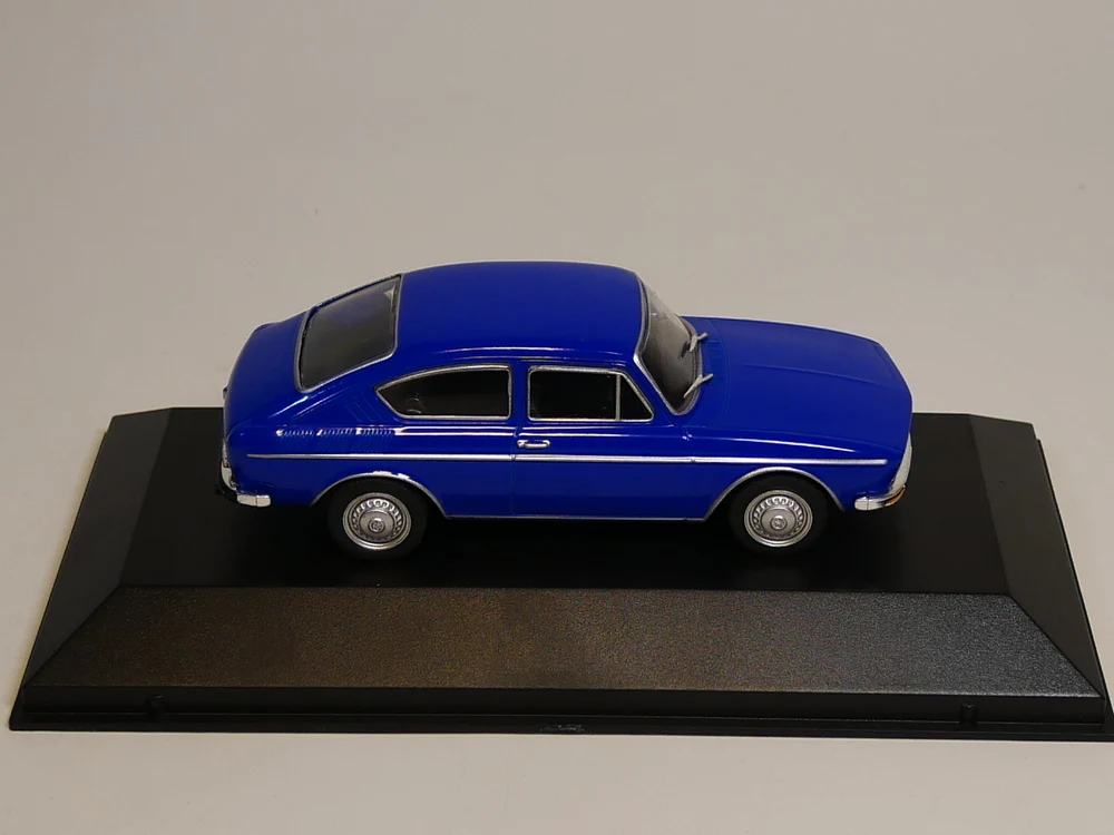 Авто ИНН ixo 1:43 Volkswagen TL 1972 литая модель автомобиля| |