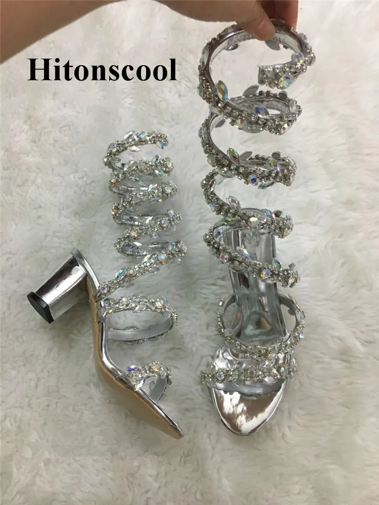 Сандалии женские на плоской подошве босоножки-гладиаторы со стразами змеиным