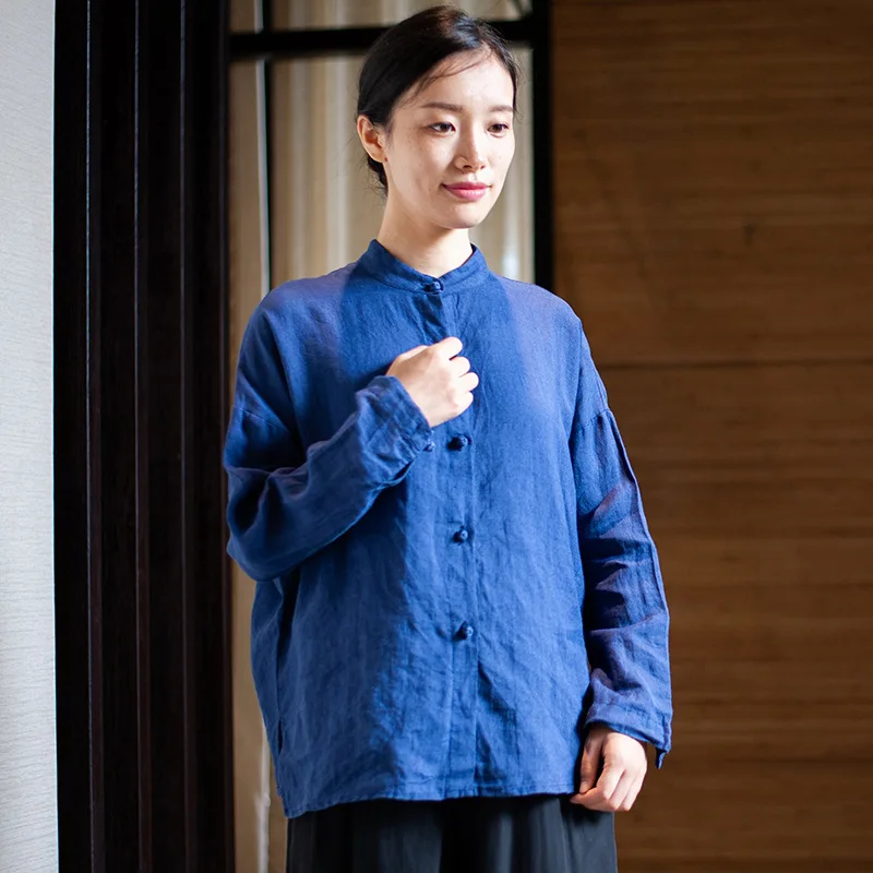 Однотонная блузка в китайском стиле ретро с воротником-стойкой и пуговицами
