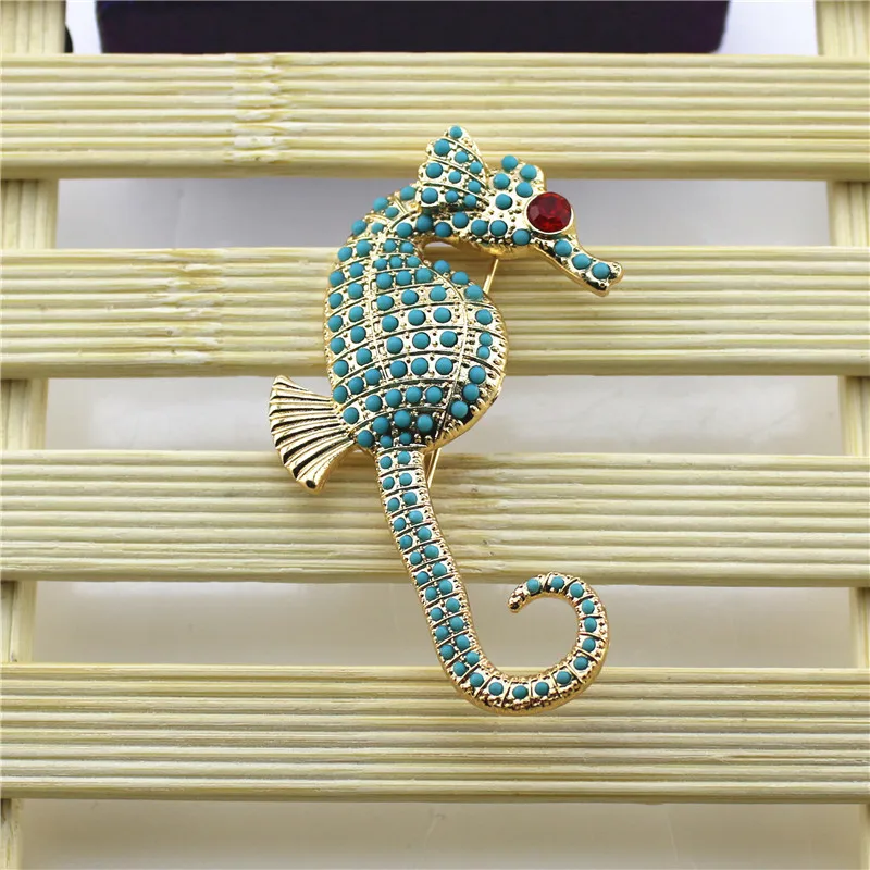 2020 Ретро преувеличенный Стиль сплав морской лошади инкрустированные синими