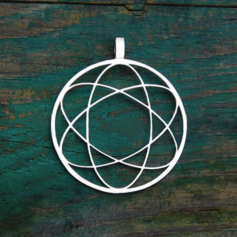 

Sri Yantra Silver plated necklaces & pendants pendant lot for women Fashion Jewelery Drop shipping The New Year's gift