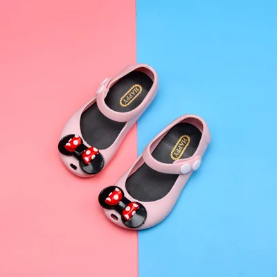 Обувь для маленьких девочек сандалии Новинка лета 2019 обувь с бабочками детские