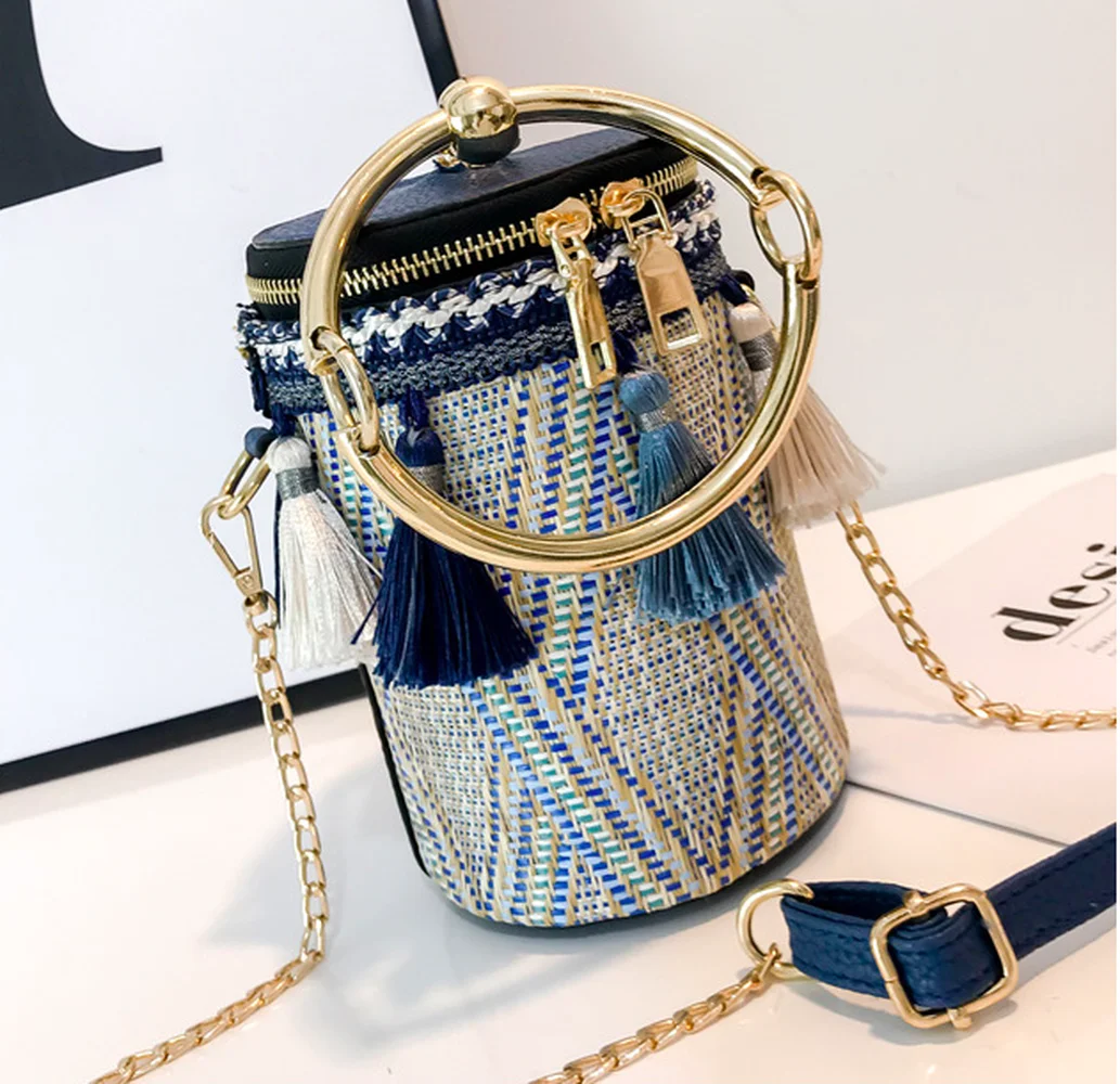 Летняя женская Плетеная соломенная сумка-мессенджер с кисточками в Корейском