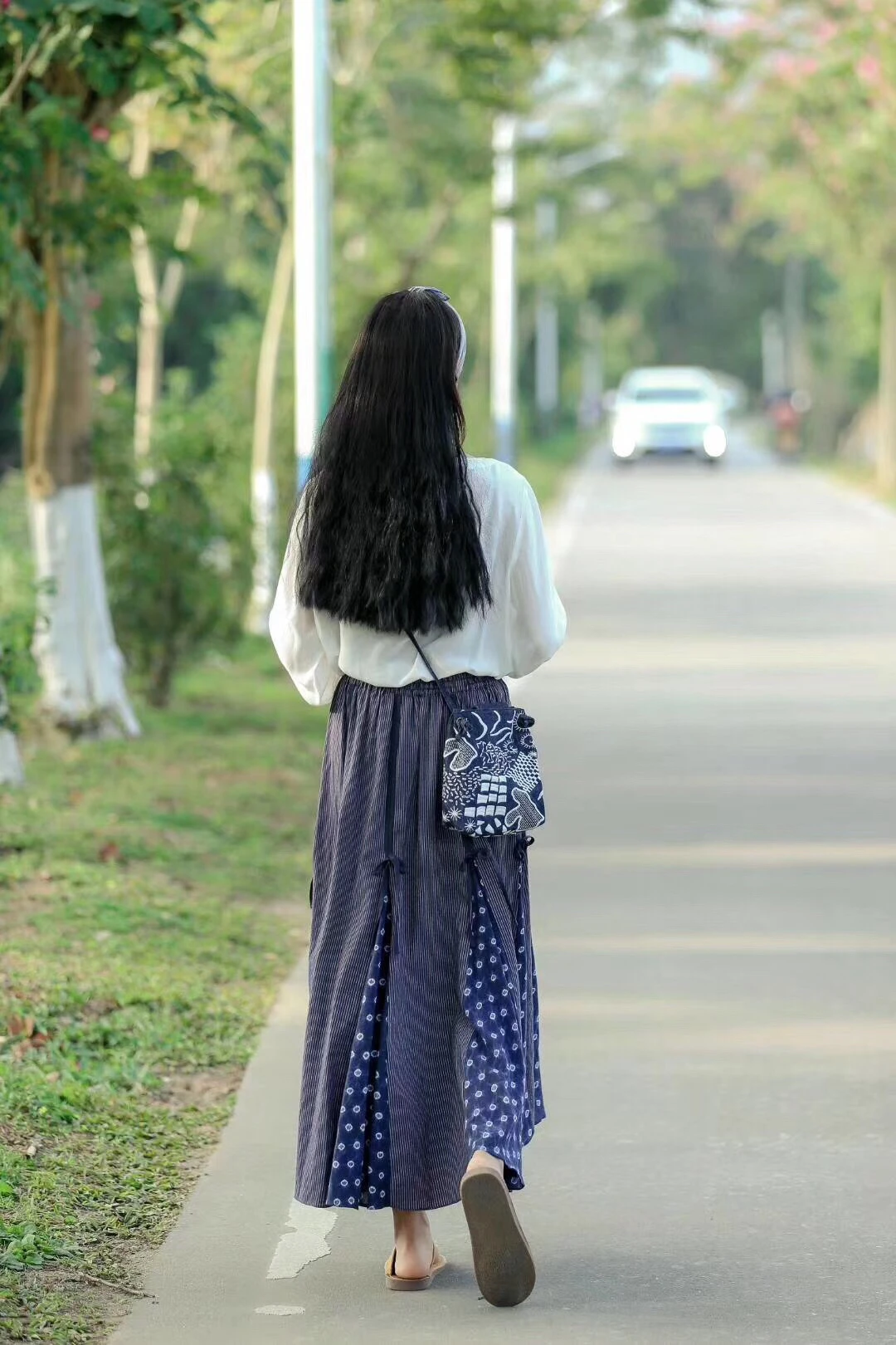 

vintage Women Patchwork Embroidered Shoulder Bag National Wind Canvas Cotton Fabric Small Crossbody Bag Blue Handbag