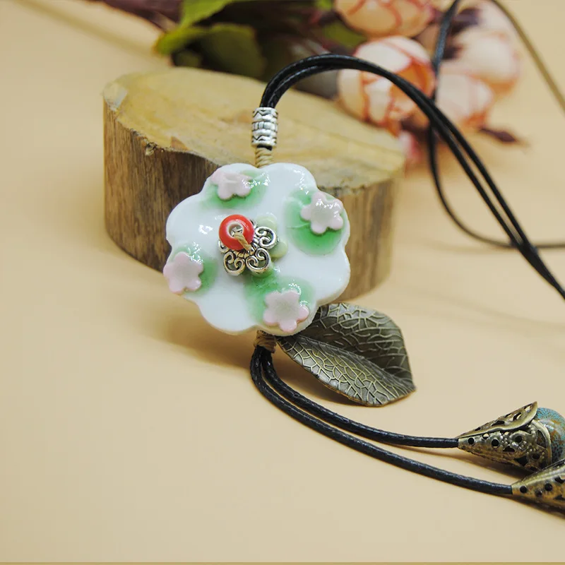 Small Fresh Long Pendant Necklace For Women Ceramic Beads Strand Tassel Flower Necklaces Charm Choker Sweater Chain Jewelry | Украшения и