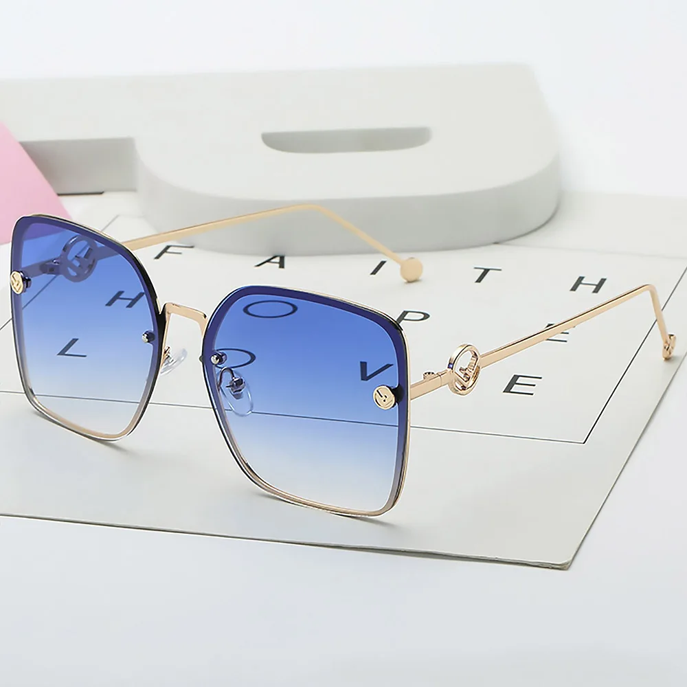 Retro F Designer Square Sunglasses Women Men Oversized Vintage Glasses Black Sun Glasses Shades UV400 Accessory Eyeglasses