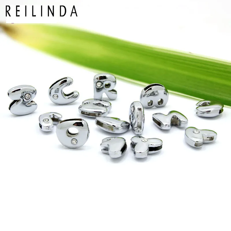 Оптовая продажа алфавитные буквы диаметром 8 мм с искусственными стразами для