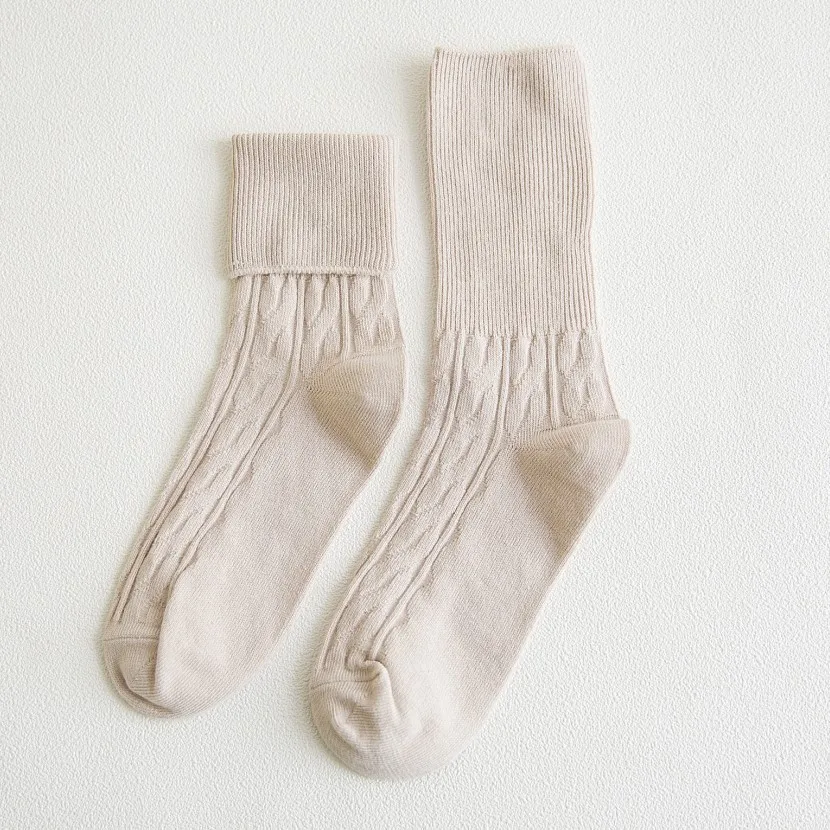 9 New Arrive Harajuku Retro Women Cotton Loose Socks for Autumn Winter In Tube Korean Pure Color Yellow Designer Christmas Cute - Цвет: 9