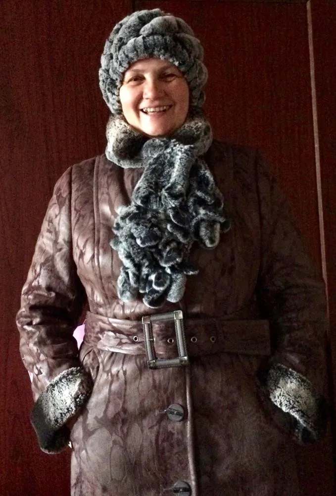 Рисунок 6 - Женский комплект из шапки и шарфа