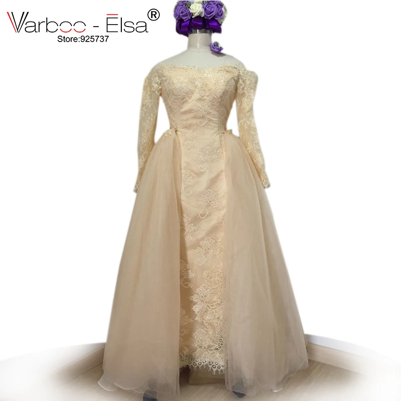 Женское свадебное платье со съемным шлейфом белое кружевное с простыми рукавами