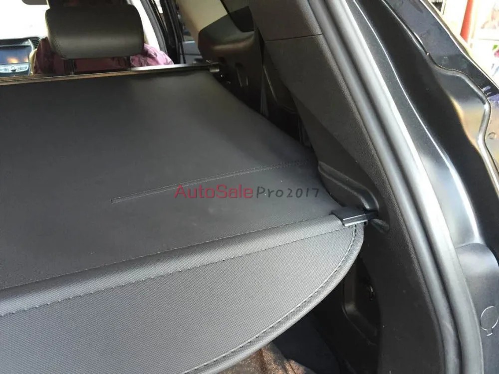 

Aluminium alloy + Fabric Rear Trunk Security Shield Cargo Cover For Hyundai Grand SantaFe 2013.2014.2015.2016