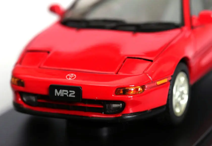 Бесплатная доставка высокая имитация модели Toyota MR2 1:43 игрушечные машинки из