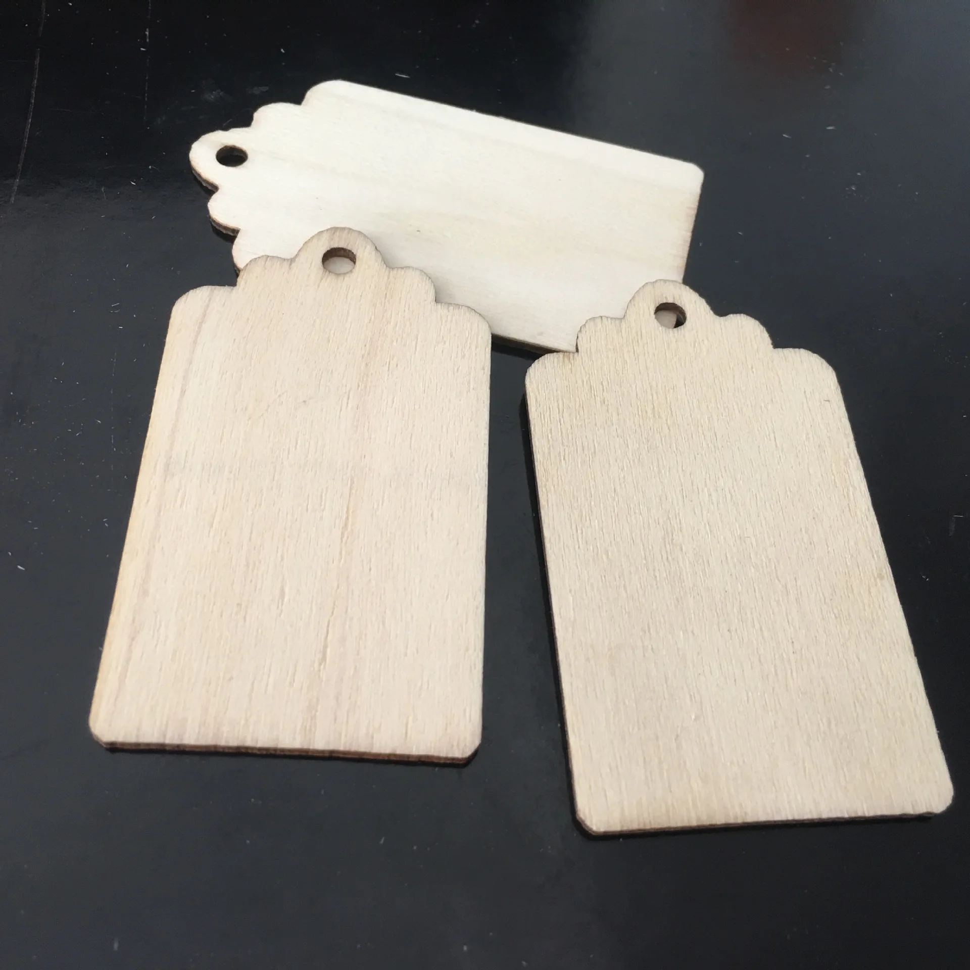 50 шт. необработанные деревянные вырезанные кусочки для настольных игр