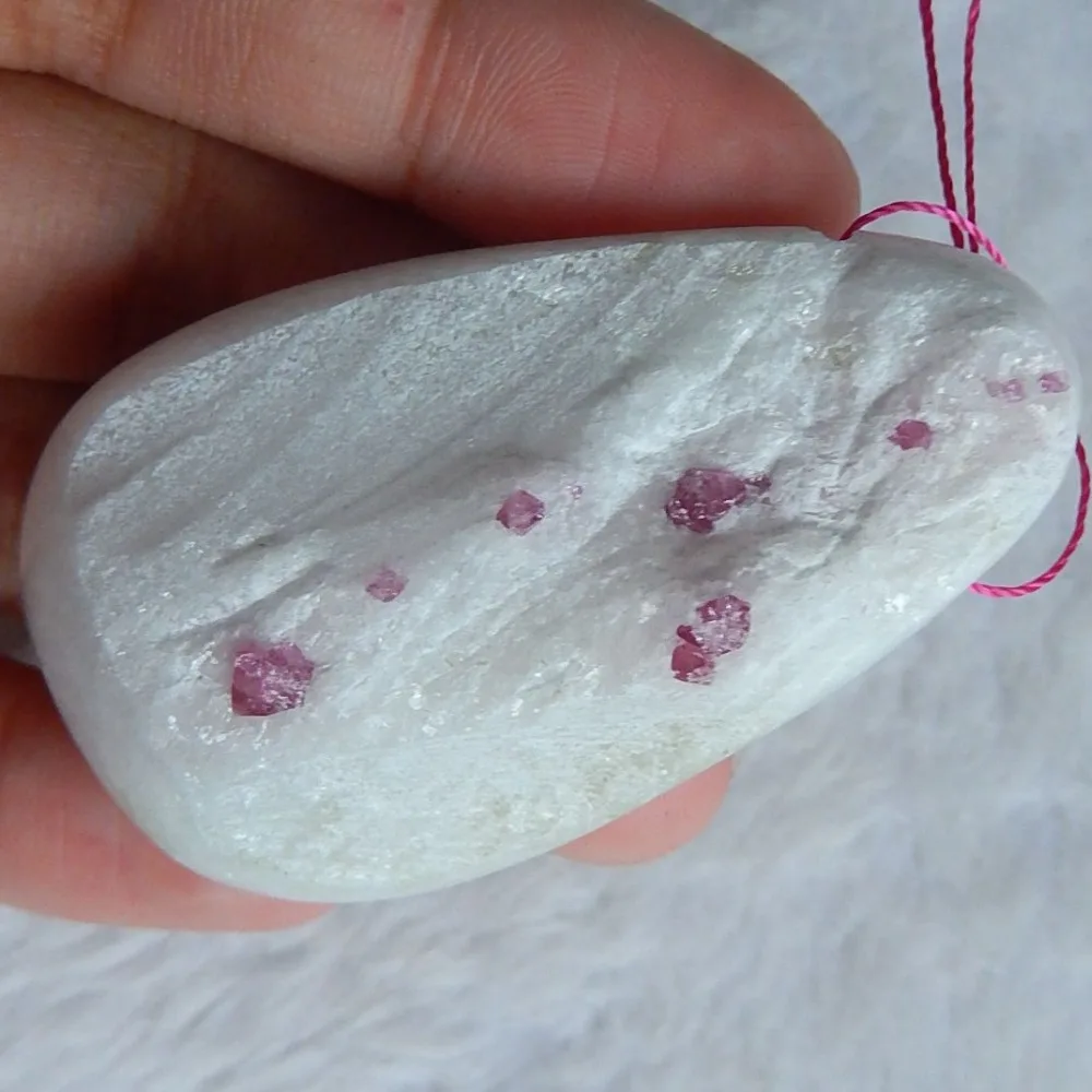 AAA натуральный каменный друзовый драгоценный подвеска с рубином 53x32x15 мм 35 6 г