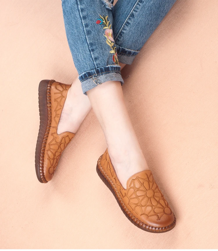 GKTINOO Casual Genuine Leather Flat Shoe Flower Slip On Driving Shoe Female Moccasins Embroider Flats Lady Pregnant Women Shoes