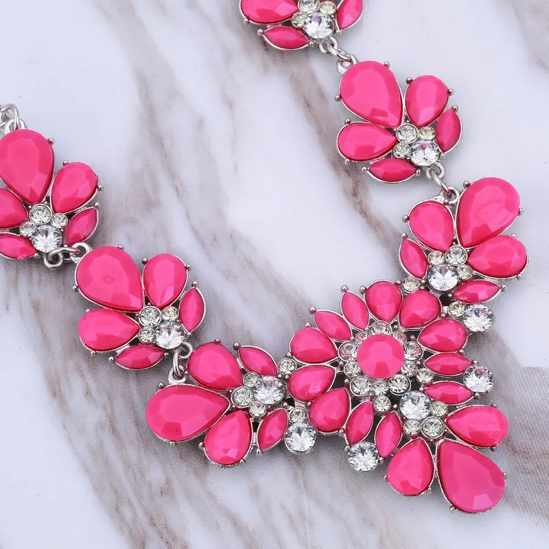 Hesiod зеленый/желтый/розовый/синий Кристалл Короткое эффектное ожерелье цветок кулон модное женское ожерелье очаровательный подарок на Рождество