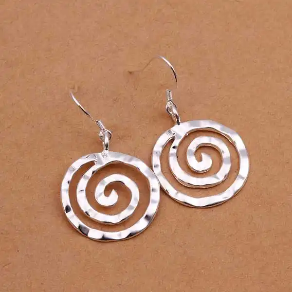 Новинка 2017 года. Женские сережки с серебряным покрытием. Серьги круглой нитью.