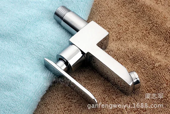 

Tiger ran into the wall faucet washing machine full copper washing machine faucet single cold faucet spout 4 stars