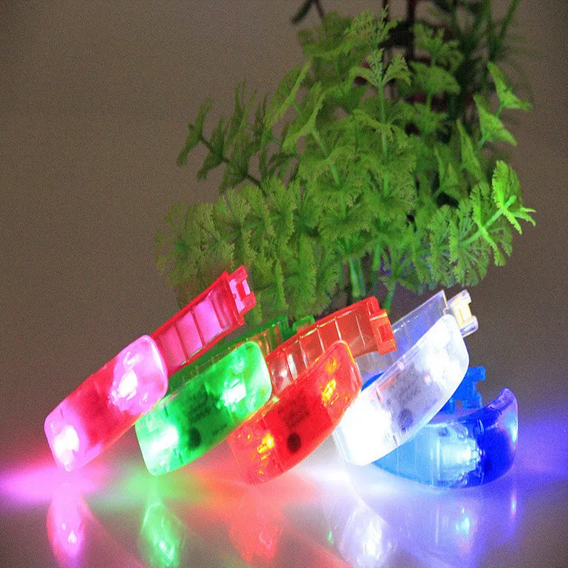 машинка stunt racing turbo somersault. зеленый самолет на пульте управления. светодиодные управляемые браслеты. светящиеся на управлении. браслет светодиодный мигающий.